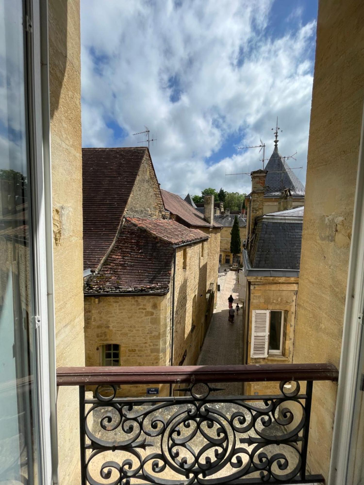 Апартаменты Au Coeur Du Centre Historique De Sarlat Экстерьер фото